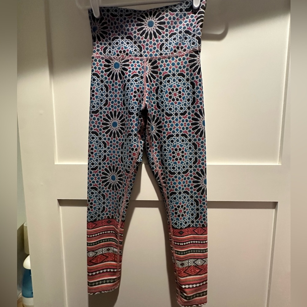 Evolution and Creation Patterned Leggings Women's S